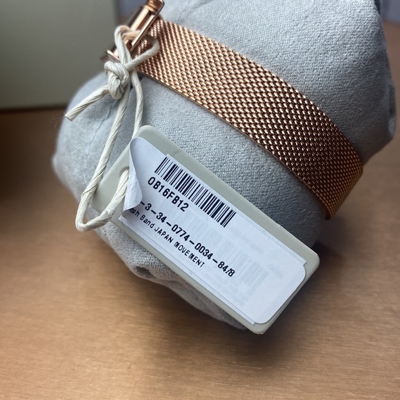 Brand new in the box beautiful Olivia Burton watch - Picture 11 of 12